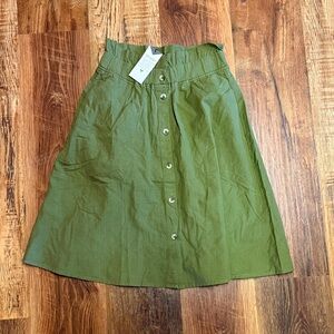 Stylish Green Button-Down A-Line Skirt